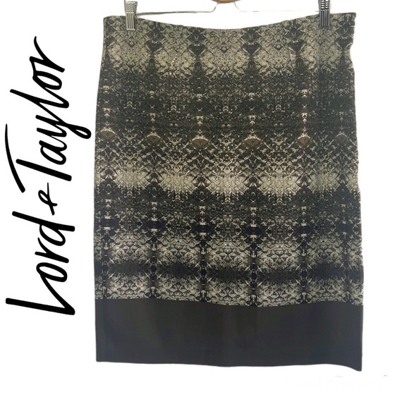 Lord & Taylor Brown Snake Print Pencil Skirt Knee Length Size 14 - Picture 2 of 16